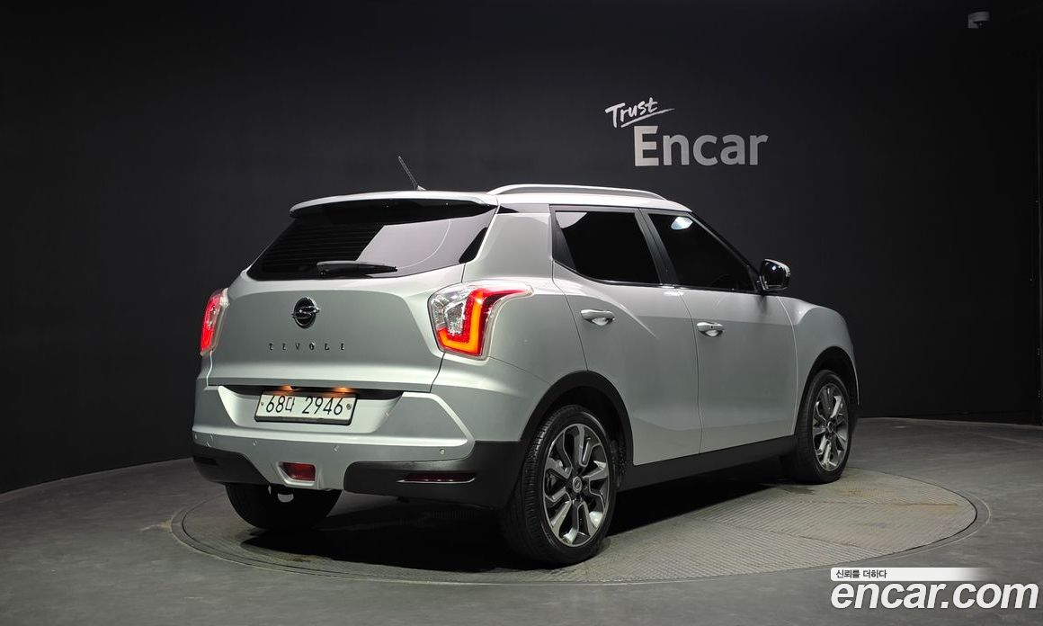 SsangYong (KG Mobility) Tivoli фото 2