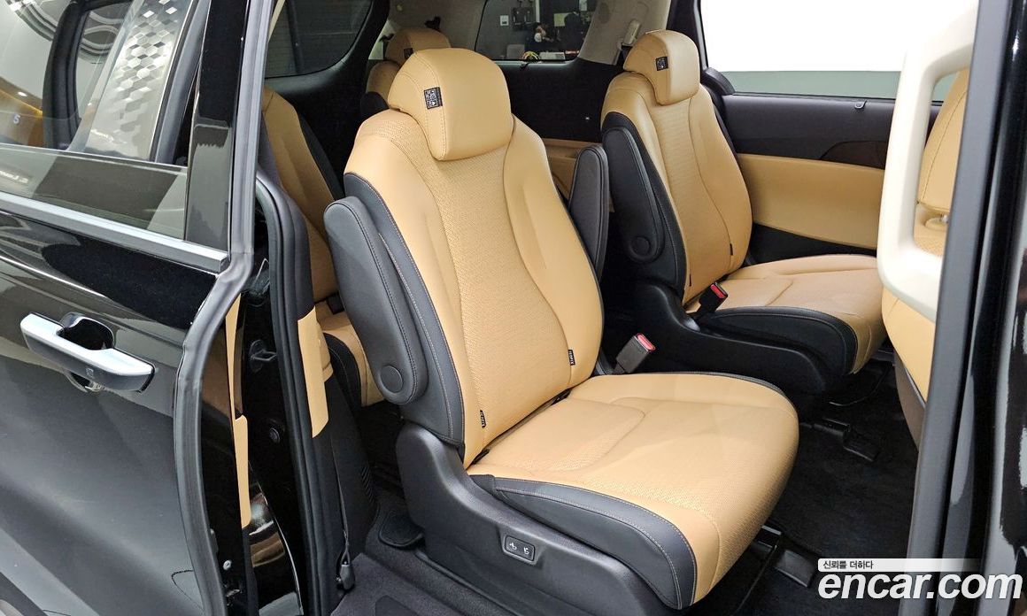 Kia Carnival 4th Gen фото 12