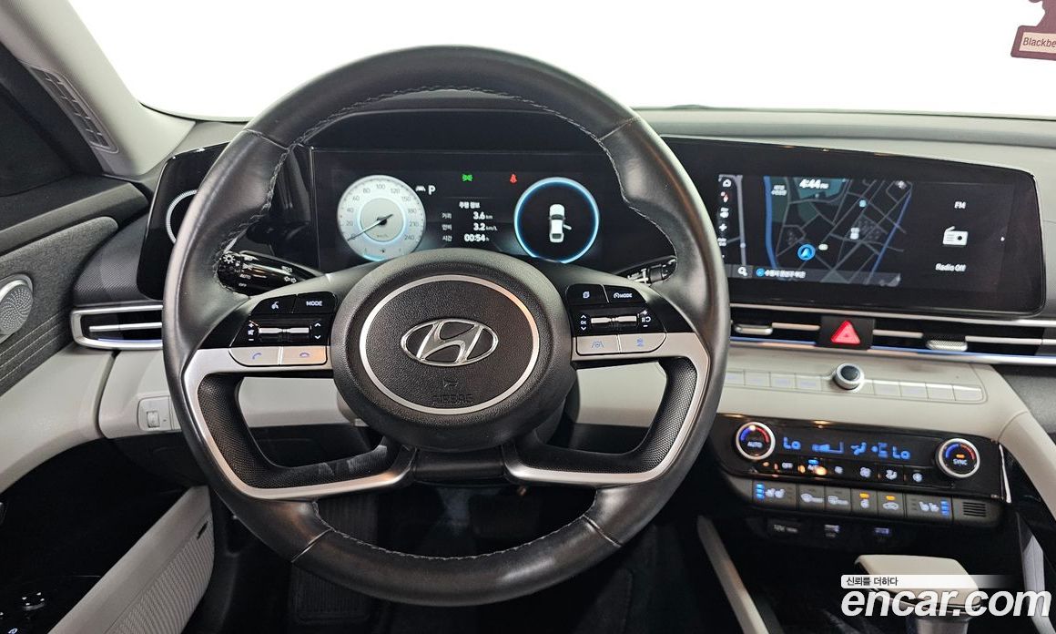 Hyundai Avante (CN7) фото 12