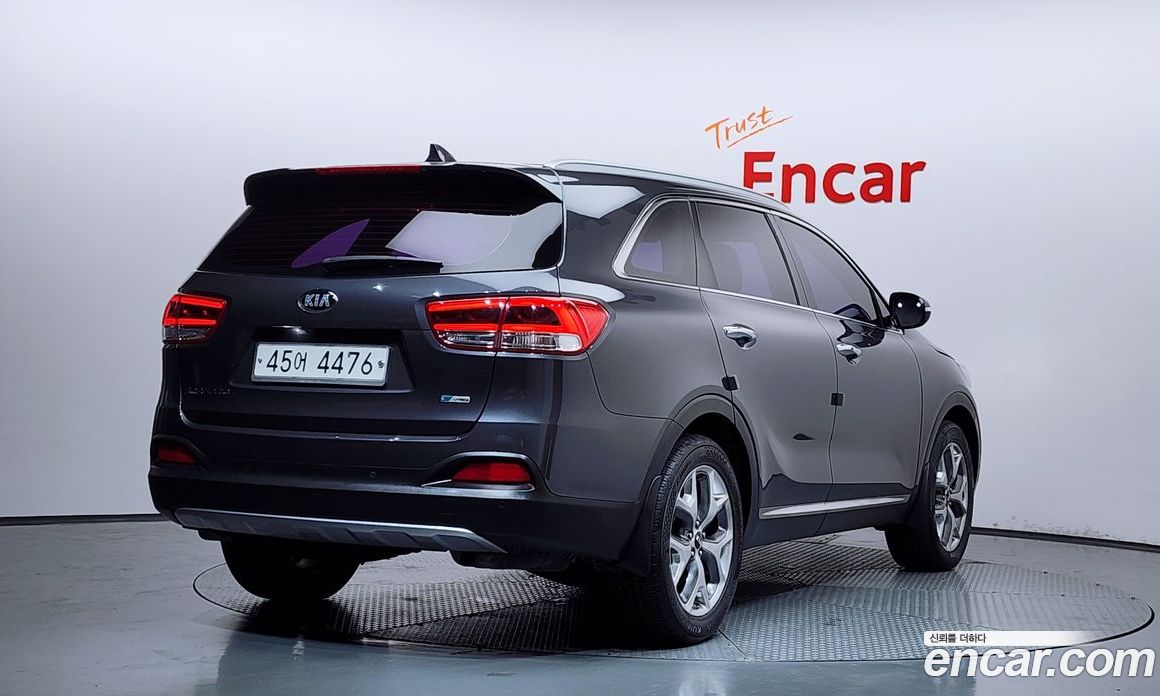 Kia Sorento 3rd Gen фото 2