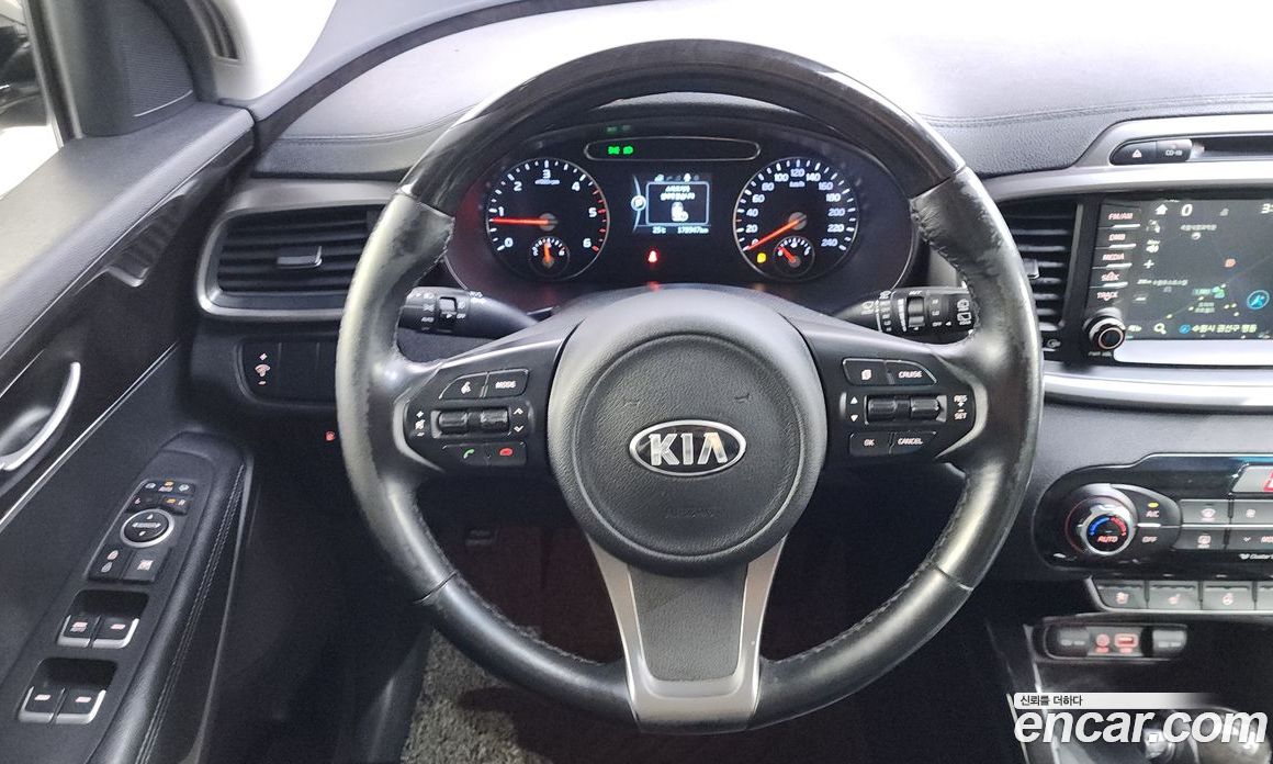 Kia Sorento 3rd Gen фото 15