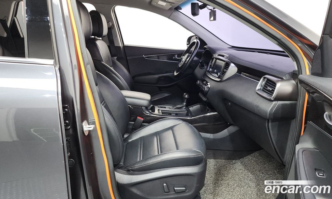 Kia Sorento 3rd Gen фото 26