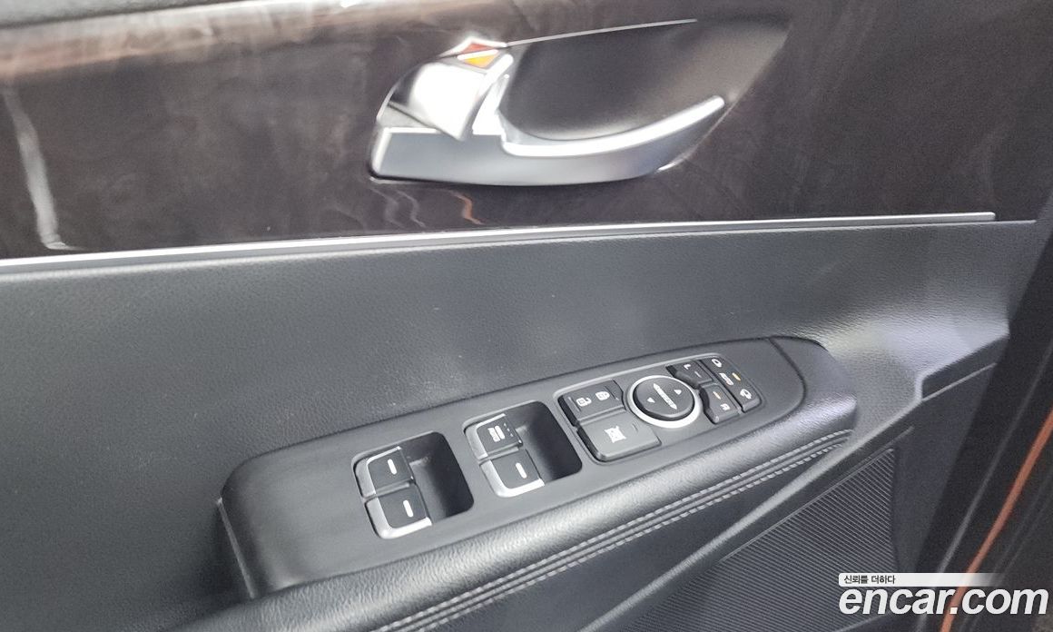 Kia Sorento 3rd Gen фото 30