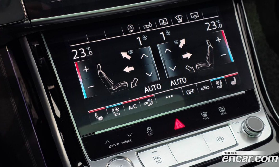 Audi A8 (D5) фото 12