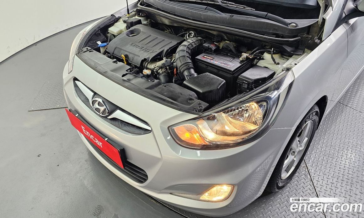 Hyundai Accent (New Type) фото 6