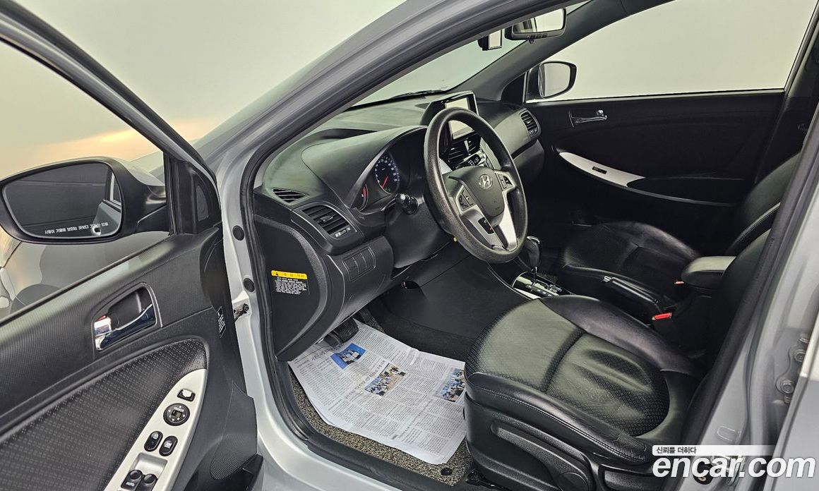 Hyundai Accent (New Type) фото 10