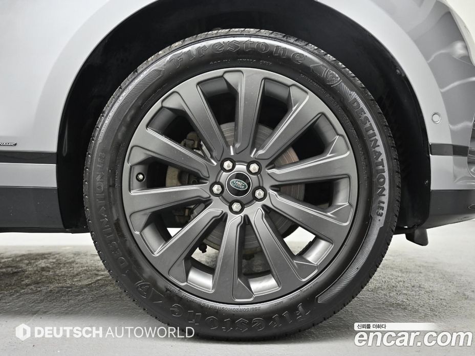 Land Rover Range Rover Velar фото 5