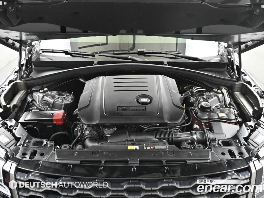 Land Rover Range Rover Velar фото 6