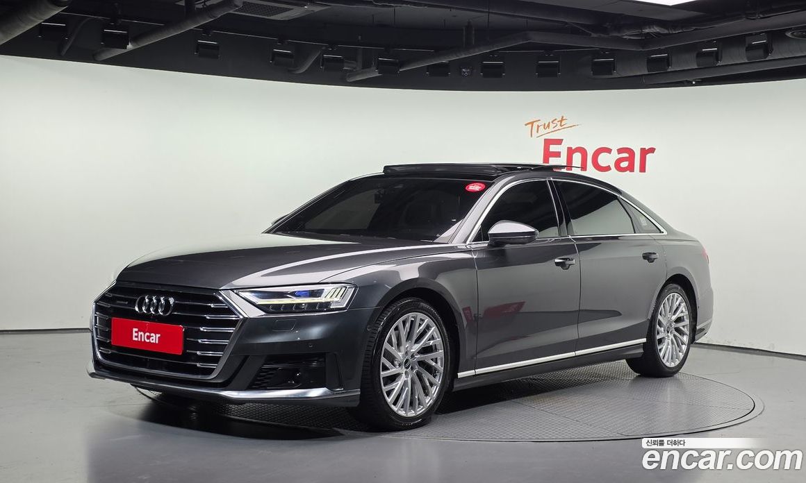Audi A8 (D5)
