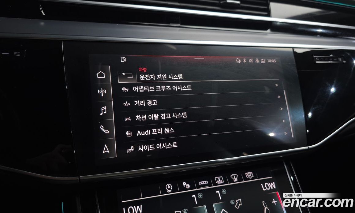 Audi A8 (D5) фото 15