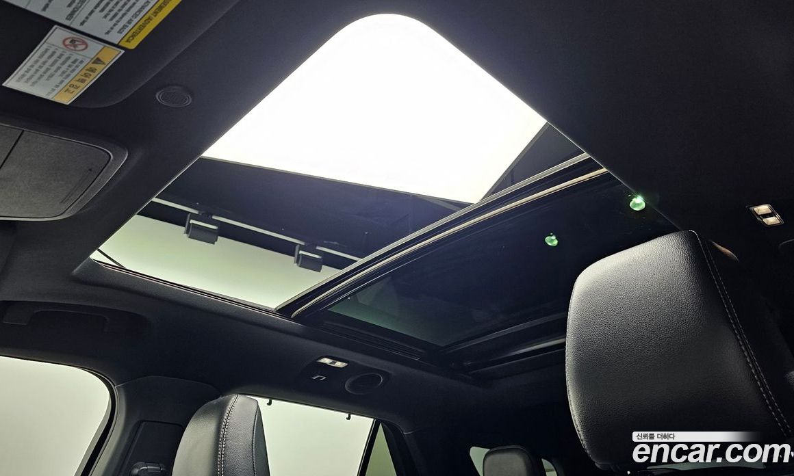 Ford Explorer 6th Gen фото 16