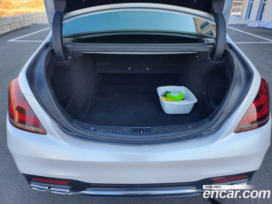 Mercedes-Benz S-Class W222 фото 16