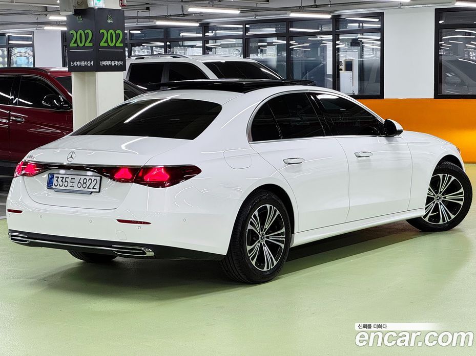 Mercedes-Benz E-Class W214 фото 2