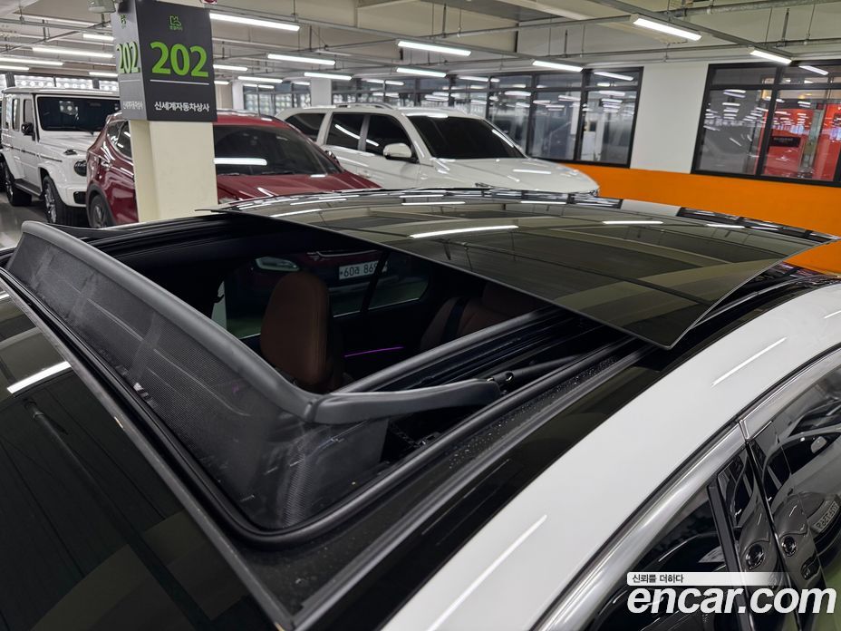 Mercedes-Benz E-Class W214 фото 5