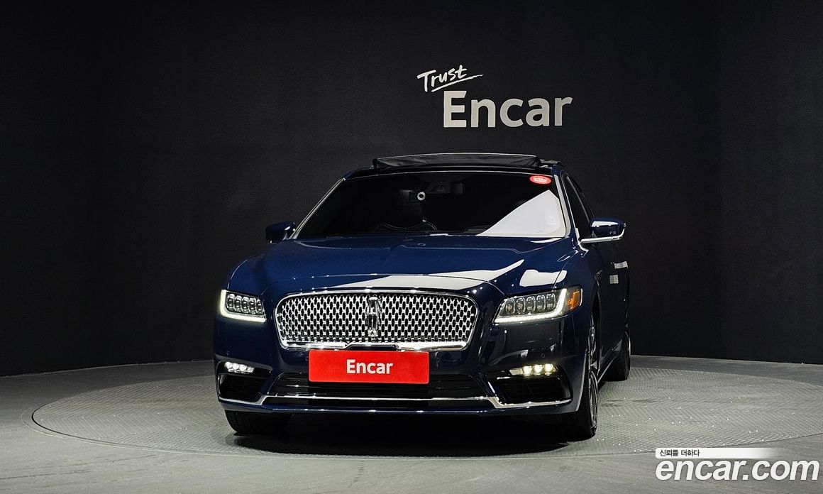 Lincoln Continental 10th Gen фото 3