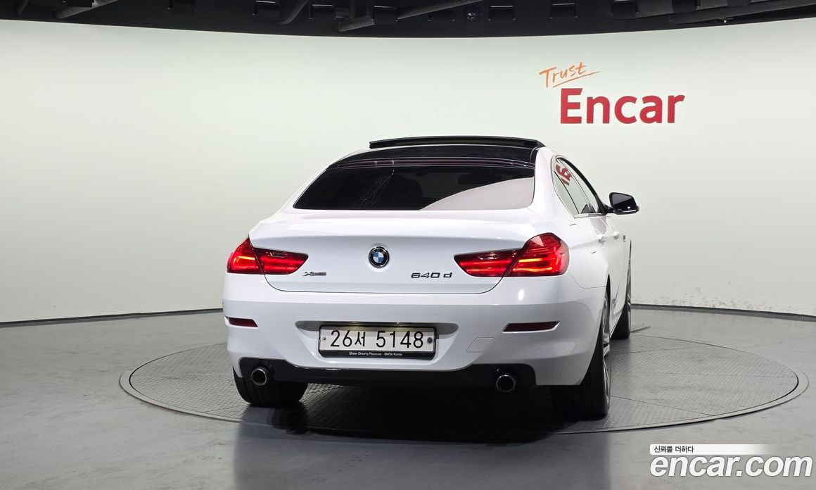 BMW 6-Series (F12) фото 4
