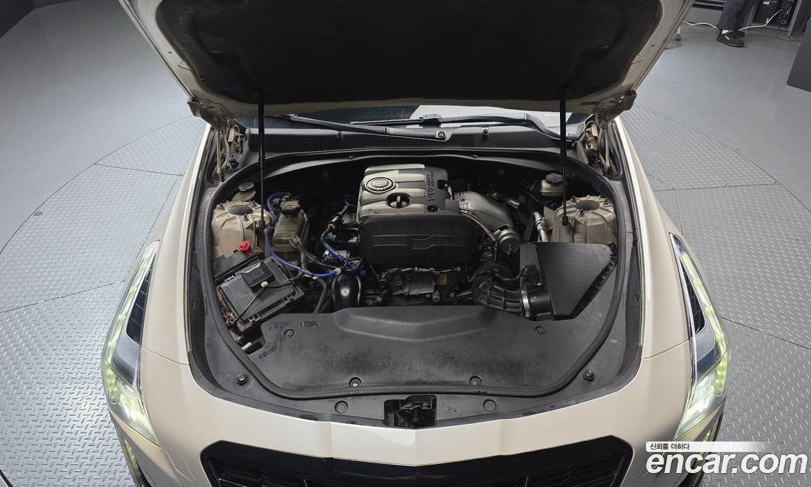 Cadillac CTS 3rd Gen фото 6