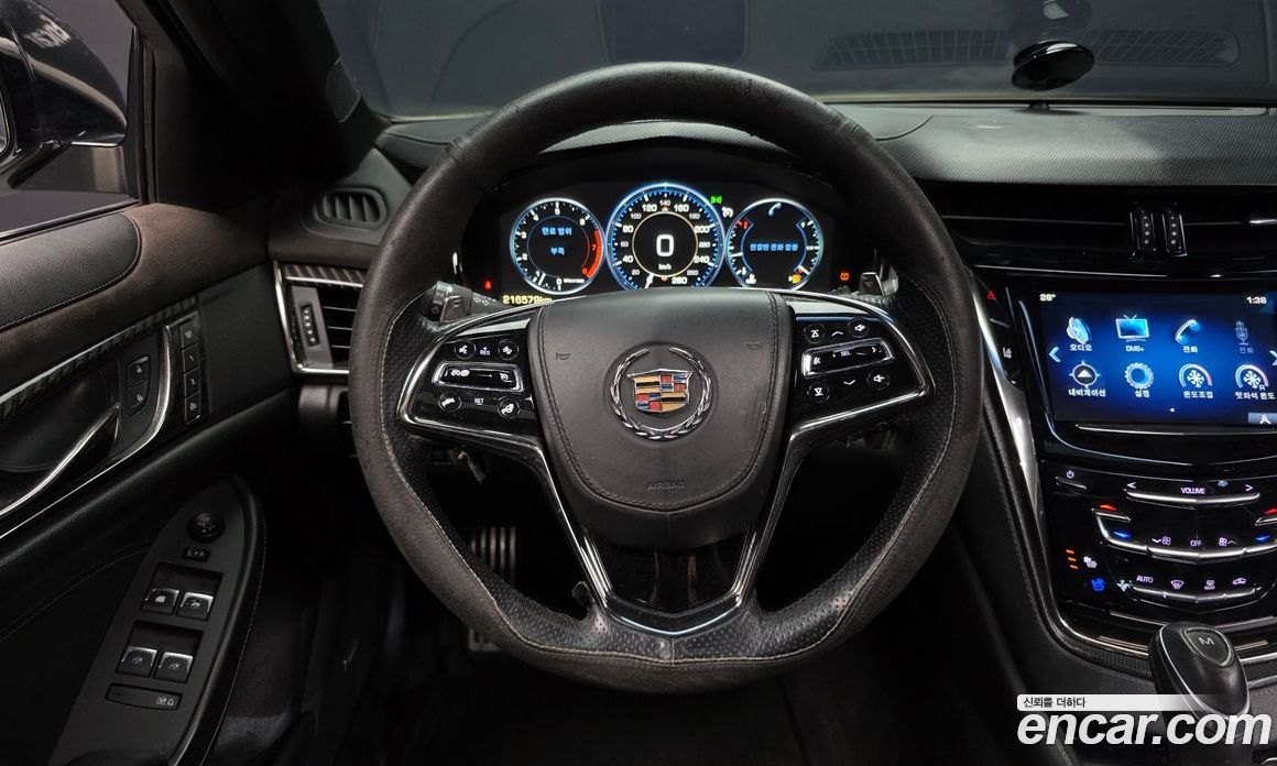 Cadillac CTS 3rd Gen фото 13
