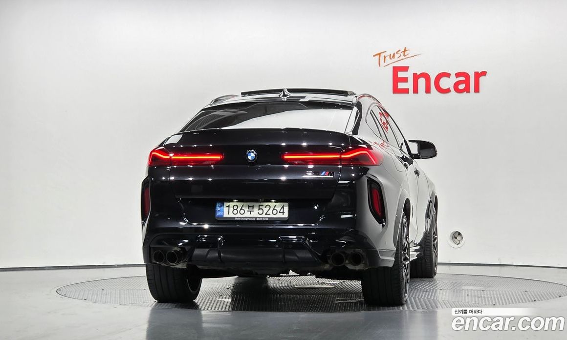 BMW X6M (G06) фото 4
