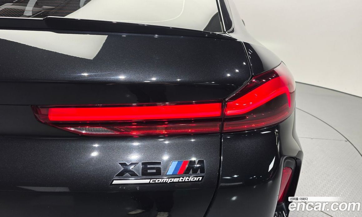 BMW X6M (G06) фото 23
