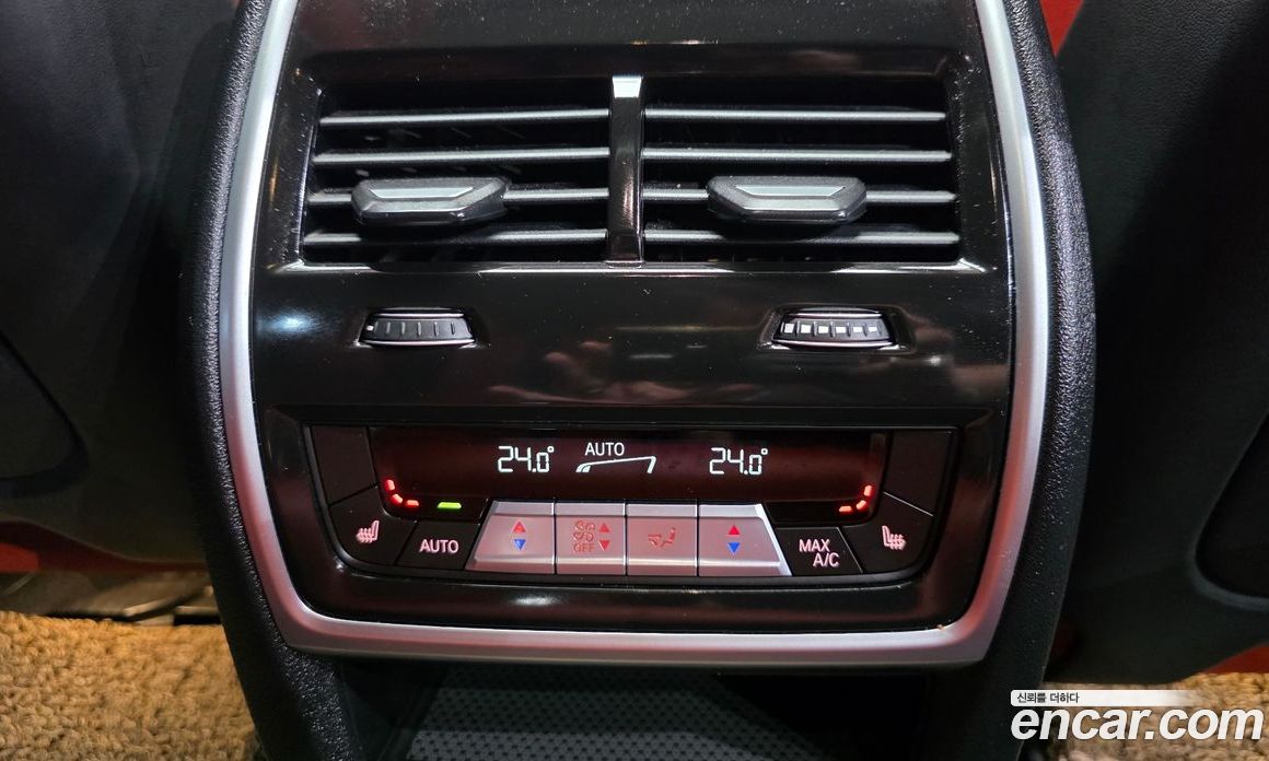 BMW X6M (G06) фото 28