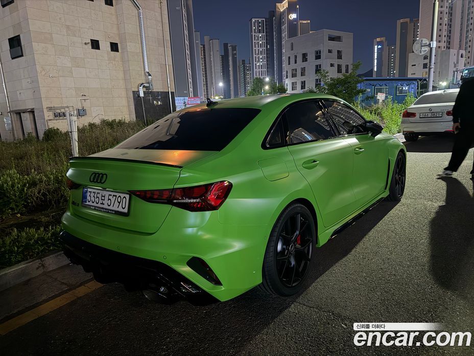 Audi RS3 (8Y) фото 6