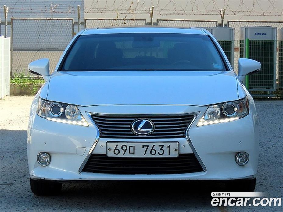 Lexus ES300h