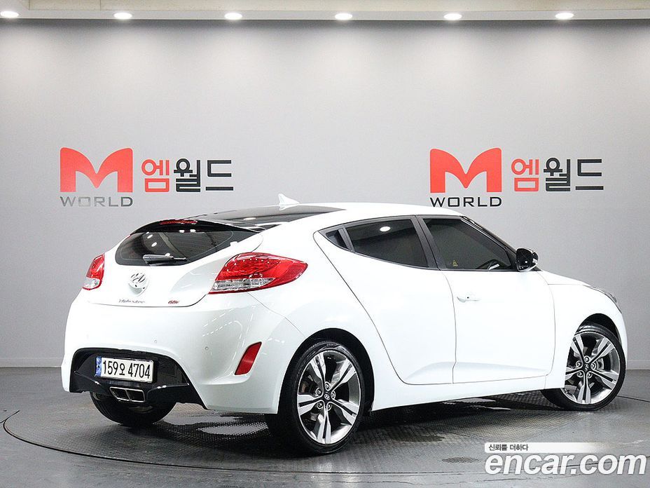 Hyundai Veloster фото 3