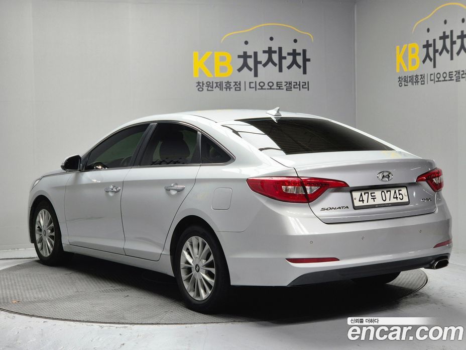 Hyundai Sonata (LF) фото 14