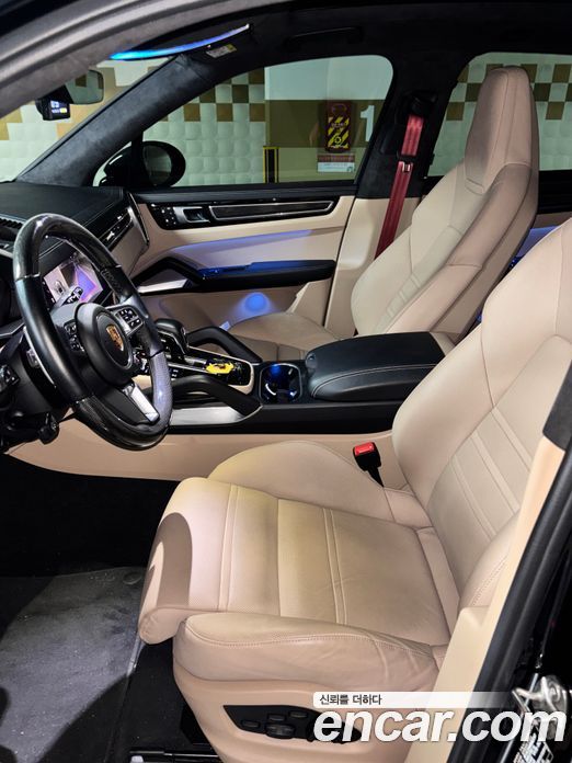 Porsche Cayenne 3rd Gen фото 6