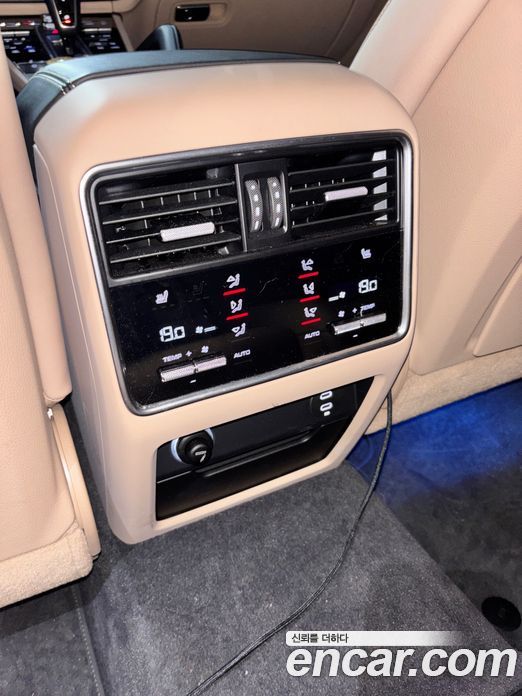 Porsche Cayenne 3rd Gen фото 11