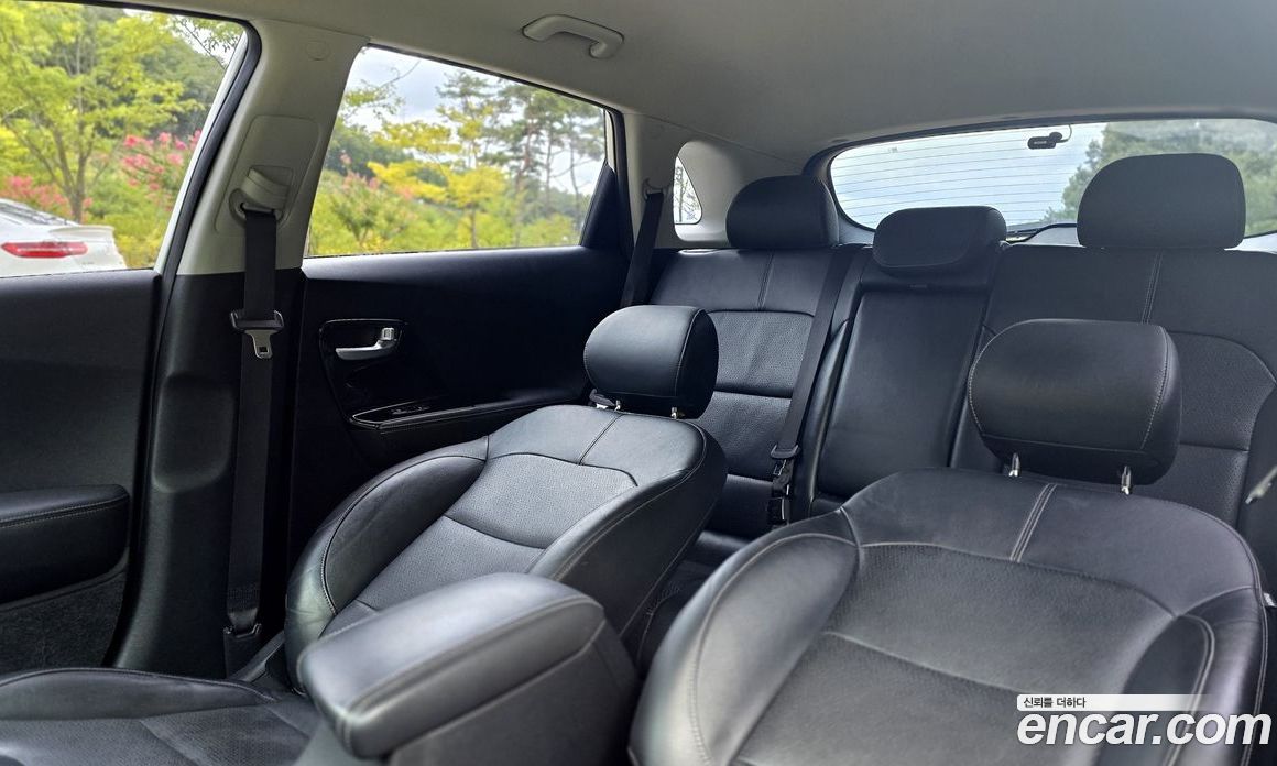 Kia Niro фото 14