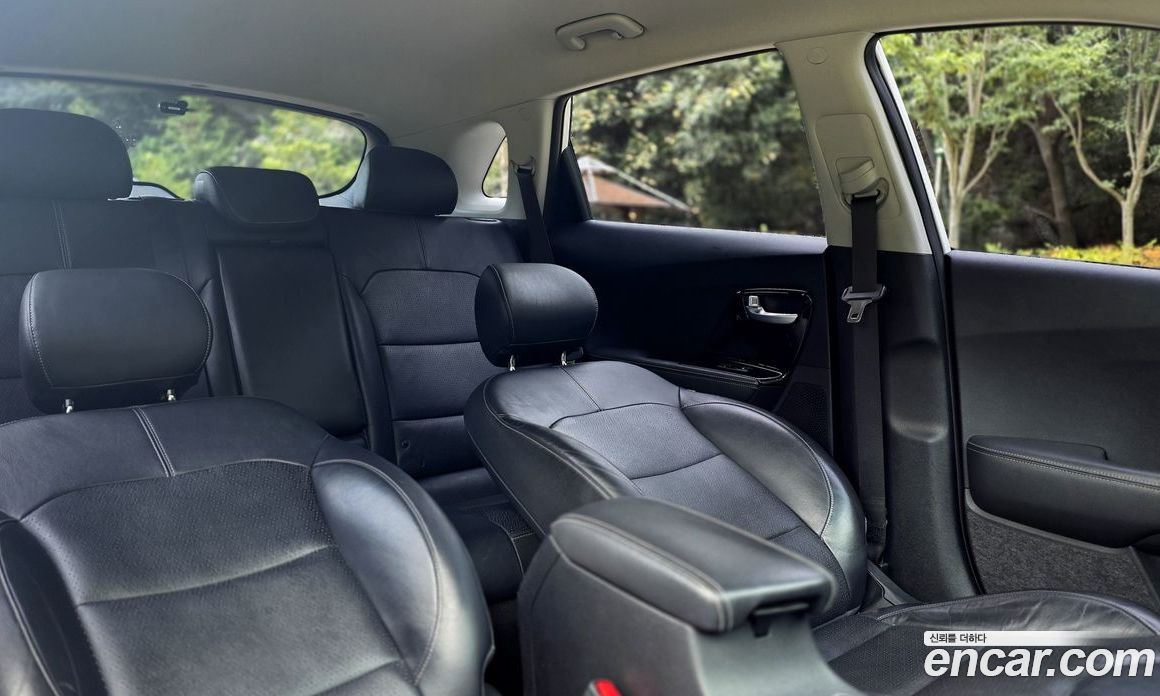Kia Niro фото 15