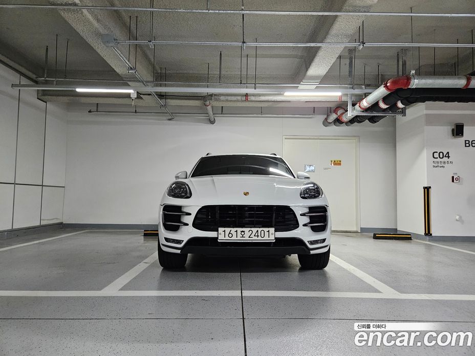 Porsche Macan з Кореї