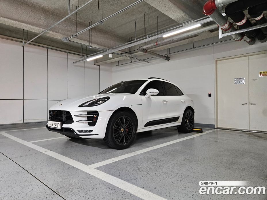 Porsche Macan фото 3