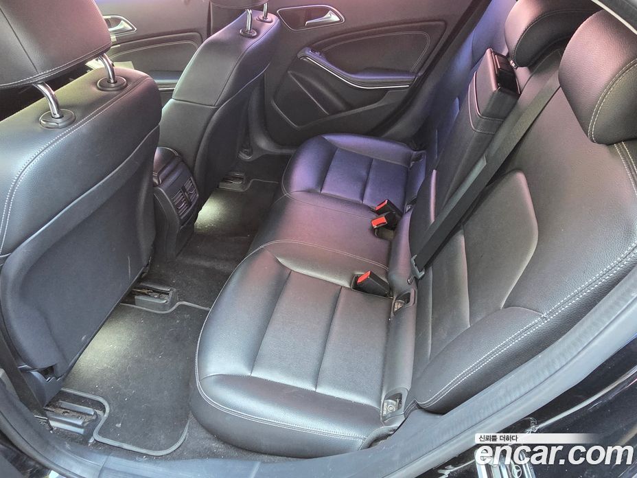 Mercedes-Benz GLA-Class X156 фото 8