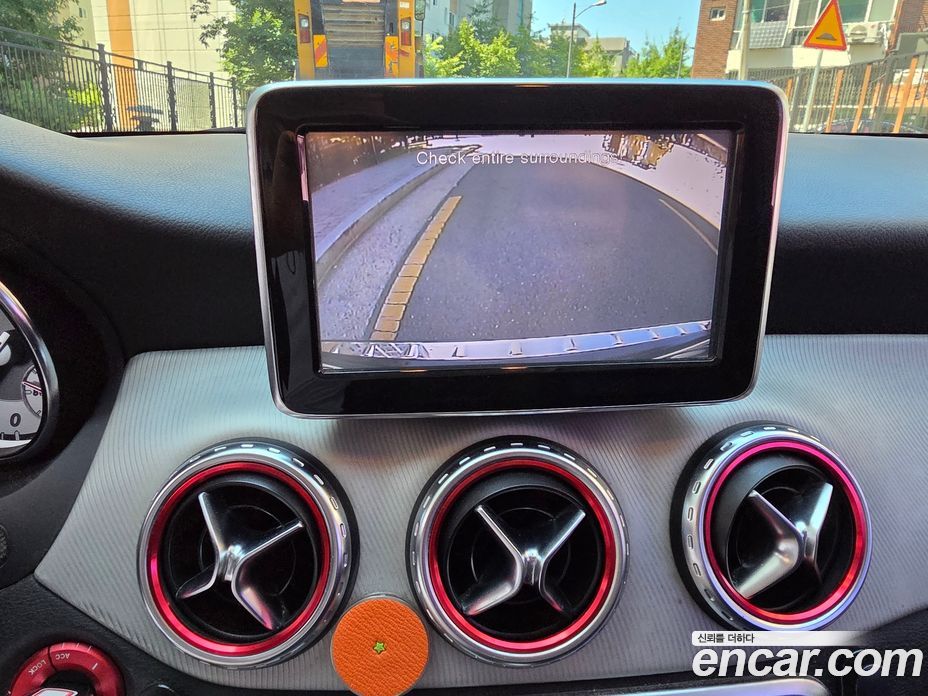 Mercedes-Benz GLA-Class X156 фото 13