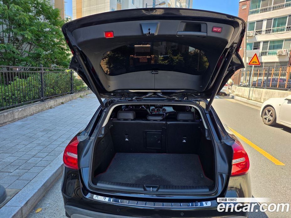 Mercedes-Benz GLA-Class X156 фото 19