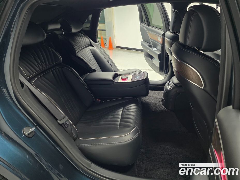 Genesis G90 (RS4) фото 11