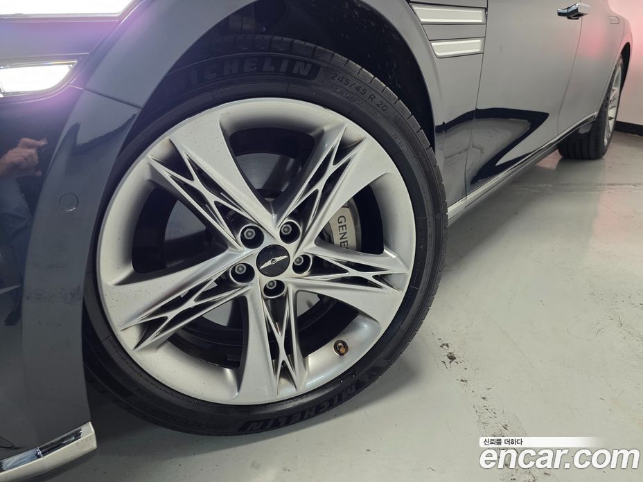 Genesis G90 (RS4) фото 20