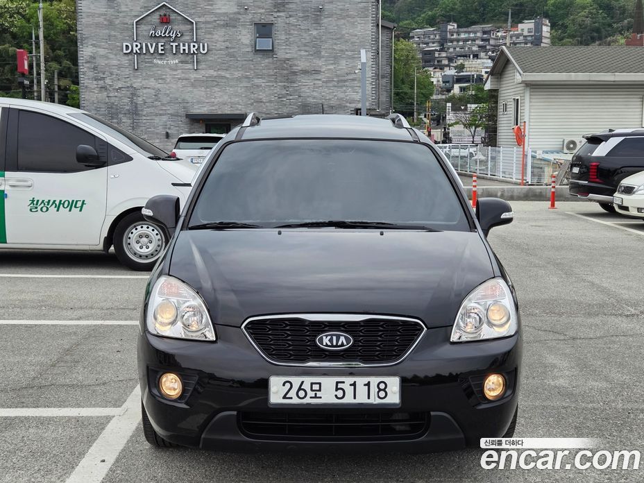 Kia Carens 2nd Gen фото 2