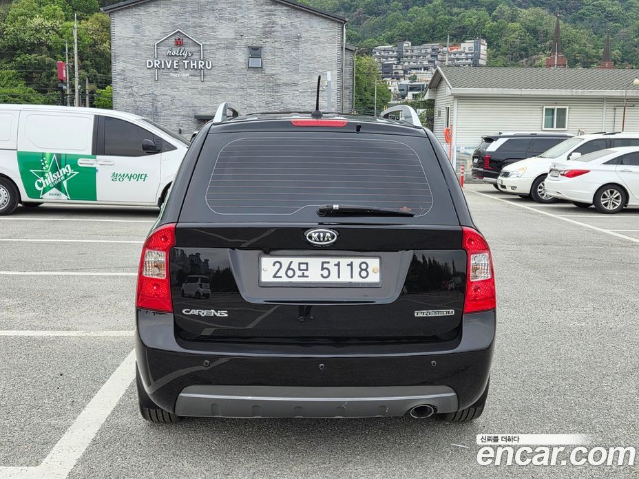 Kia Carens 2nd Gen фото 5