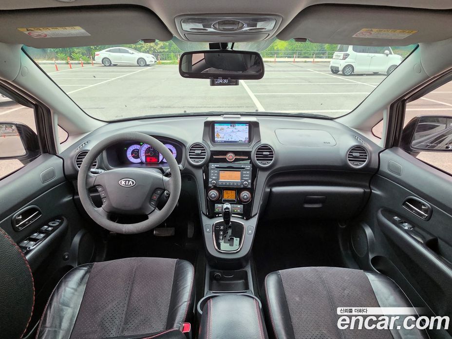 Kia Carens 2nd Gen фото 7