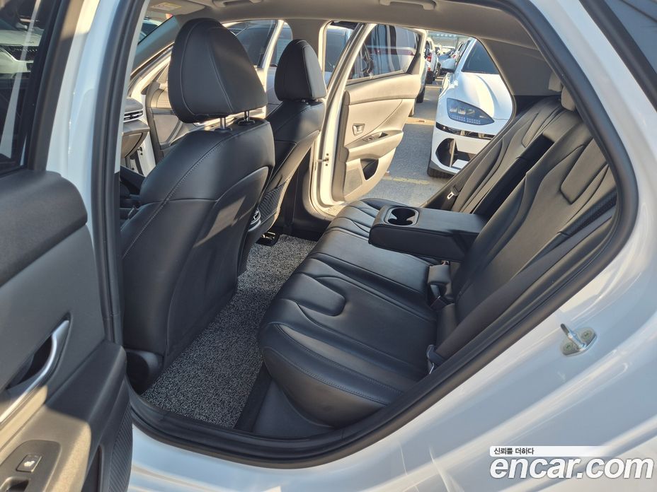Hyundai Avante (CN7) фото 11