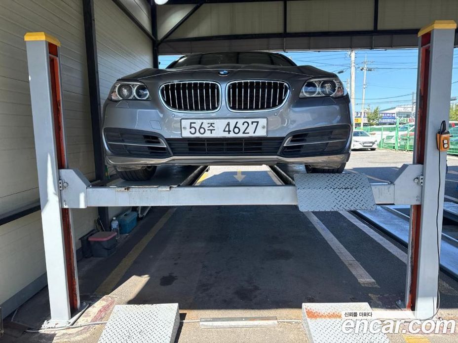 BMW 5-Series (F10)