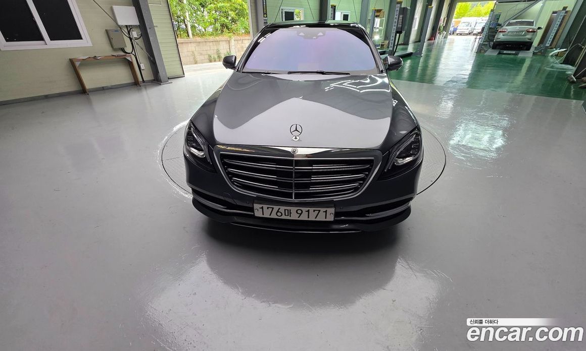 Mercedes-Benz S-Class W222 фото 11