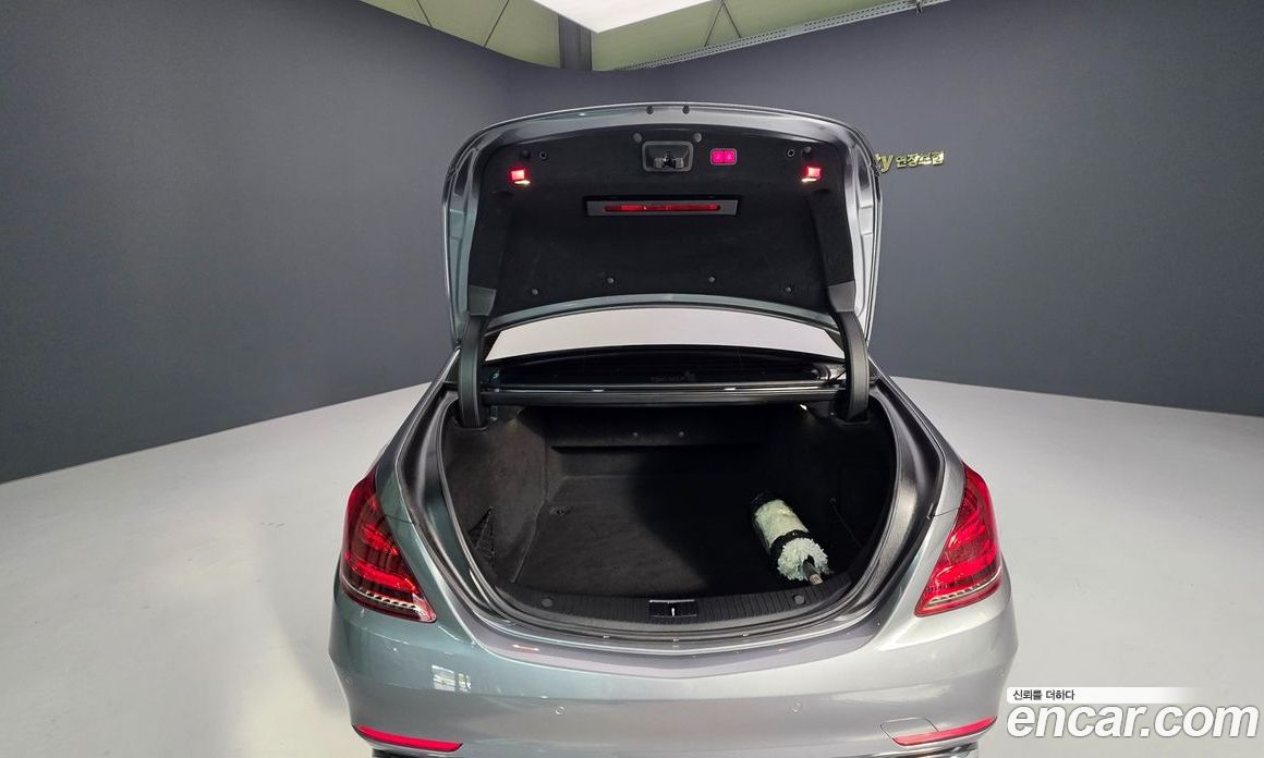 Mercedes-Benz S-Class W222 фото 16