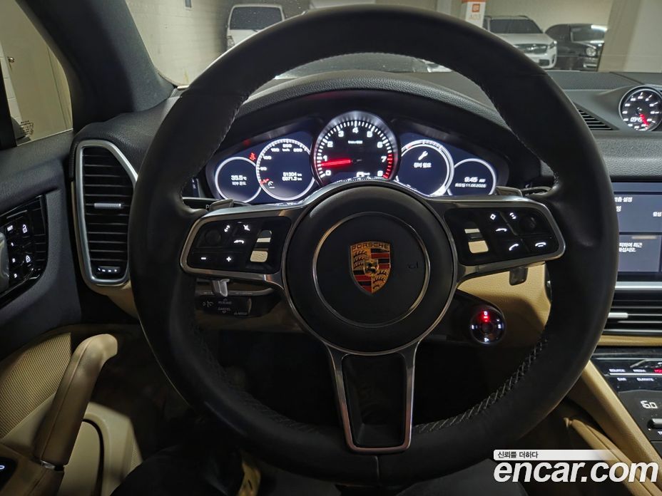Porsche Cayenne 3rd Gen фото 4