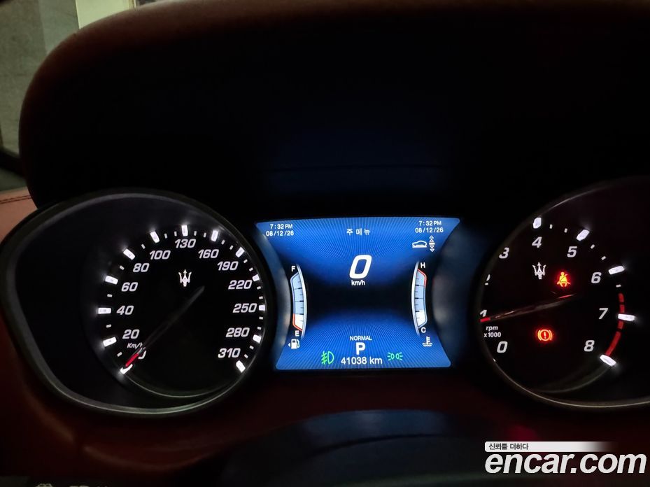 Maserati Levante фото 7
