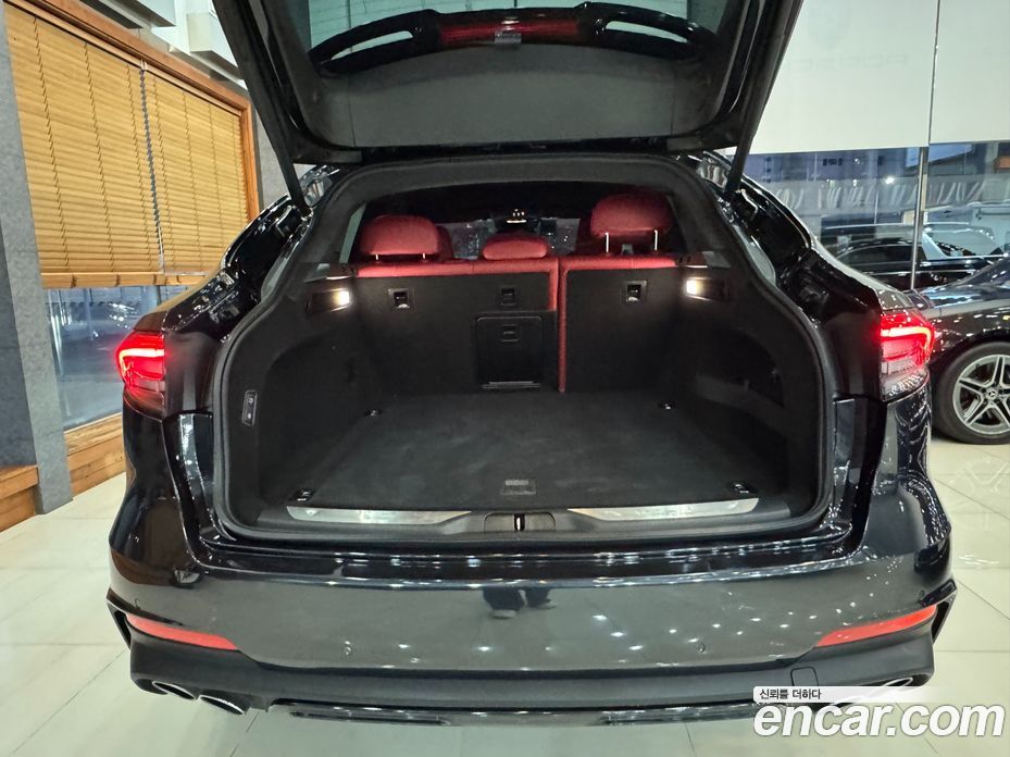 Maserati Levante фото 20